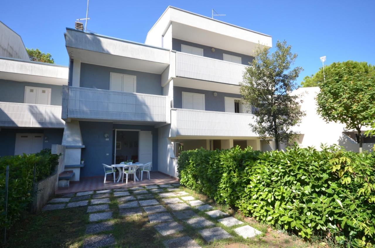 Appartamenti Sirio Via Pesci 6,8,14 Бибионе Экстерьер фото